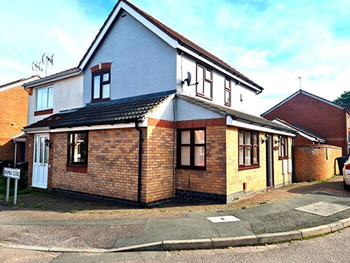 3 Bedroom Semi-Detached House To Rent In Hazeldene Road, Leicester, LE5