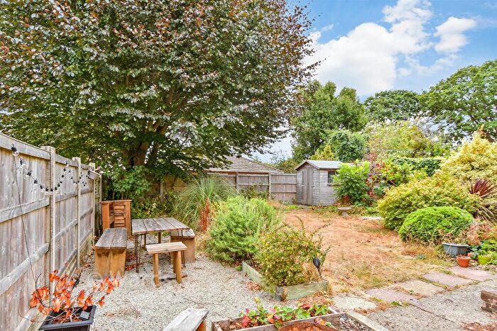 3 Bedroom Detached House For Sale In Tunbury Avenue, Walderslade, Chatham, Kent, ME5