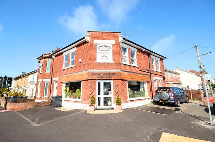 2 Bedroom Flat For Sale In Ashley Road, Bournemouth, BH1