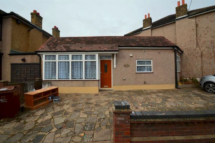 1 Bedroom Flat To Rent In Westrow Drive, Barking, IG11