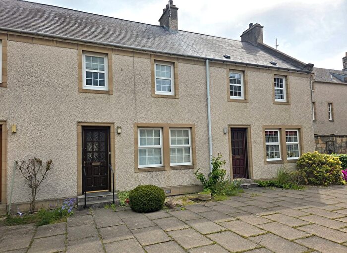 2 Bedroom Terraced House For Sale In Masonic Close, Elgin, IV30