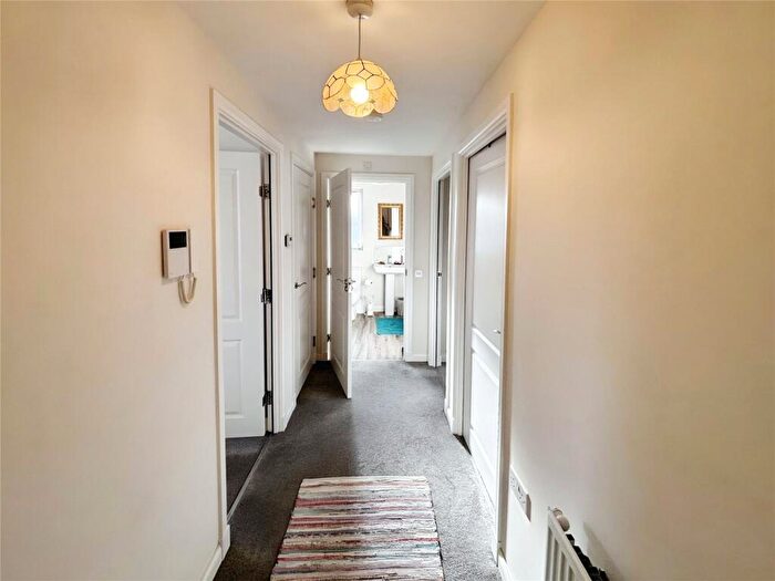 2 Bedroom Flat For Sale In Drummossie Road, Stratton, Inverness, Highland, IV2