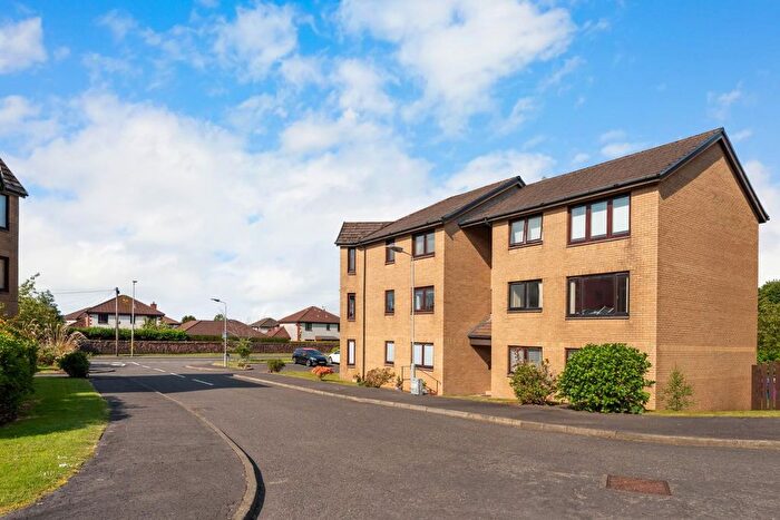 2 Bedroom Flat For Sale In Woodbank Gardens, Largs, KA30