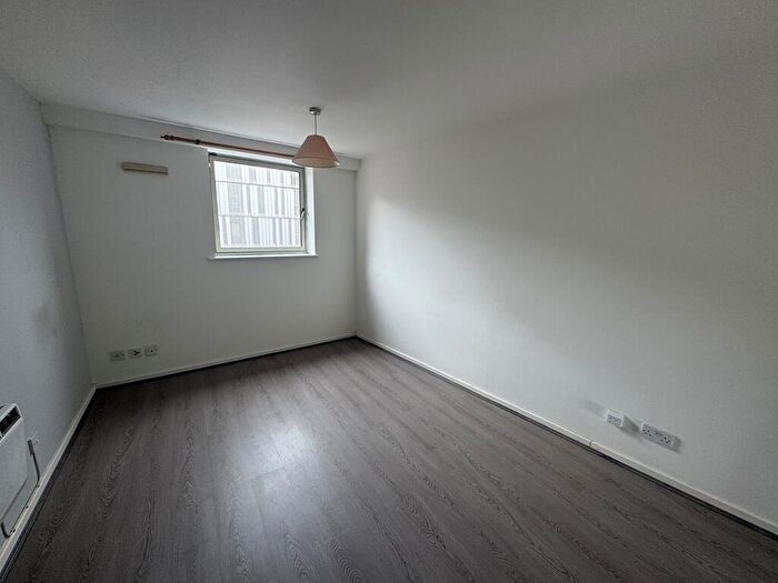 1 Bedroom Apartment To Rent In City Heights Bedroom, Parking Available For An Additional £ Pcm, B4