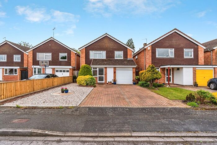 4 Bedroom Detached House For Sale In Tudor Close, Calmore, Southampton, Hampshire, SO40