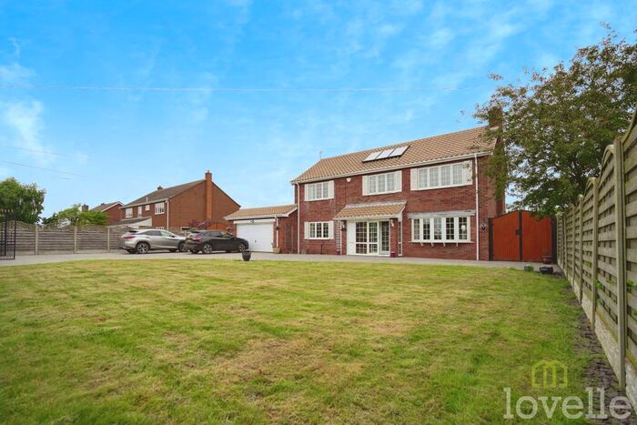 4 Bedroom Detached House For Sale In The Glebe, Upton, DN21