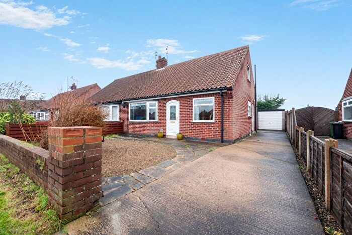 2 Bedroom Semi-Detached Bungalow For Sale In Broome Close, Huntington, York, YO32