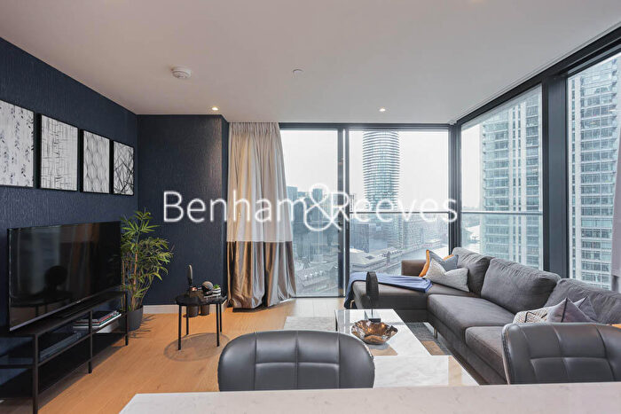 1 Bedroom Apartment To Rent In Hampton Tower, South Quay Plaza, E14