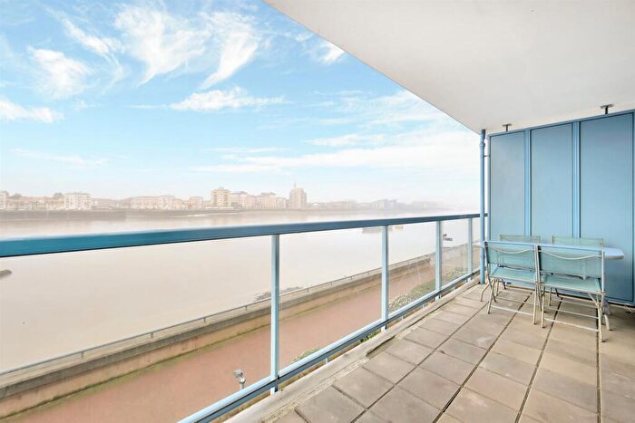 2 Bedroom Apartment To Rent In Arnhem Wharf, Arnhem Place, E14