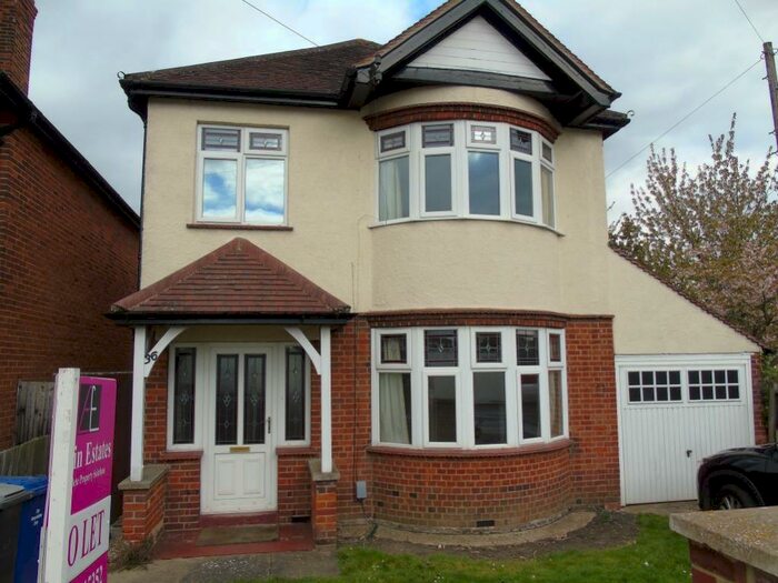 3 Bedroom Detached House To Rent In Newmarket, CB8