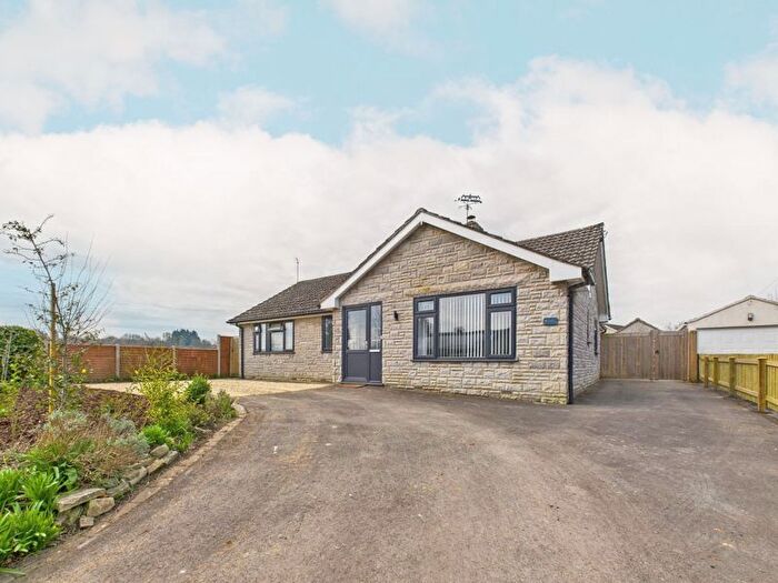 3 Bedroom Bungalow For Sale In Court Hay Orchard, Pitney, TA10