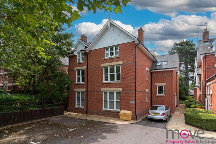 2 Bedroom Apartment For Sale In Eldorado Road, Hazelhurst, GL50