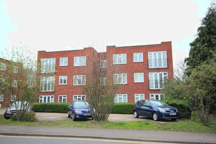 2 Bedroom Apartment To Rent In Church Views Maidenhead Berkshire, SL6