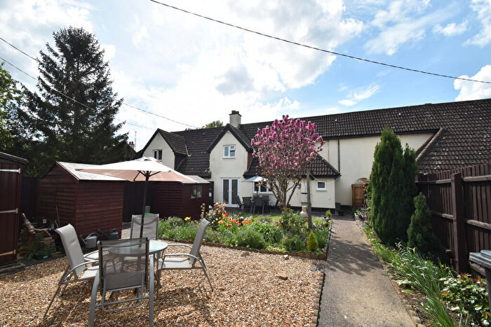 3 Bedroom Terraced House For Sale In Chapmans, Hemingford Abbots, PE28
