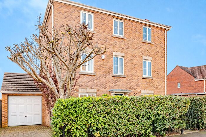 5 Bedroom Detached House For Sale In Heol Y Dryw, Rhoose, Barry, CF62