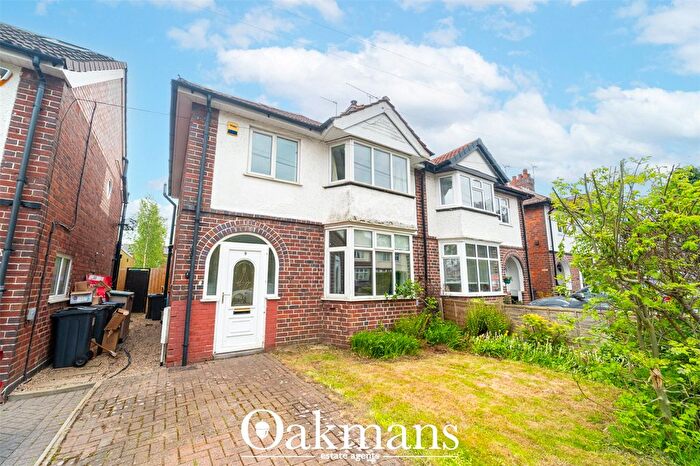 3 Bedroom Semi Detached House For Sale In Wentworth Park Avenue, Birmingham, B17