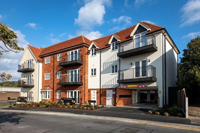 2 Bedroom Apartment For Sale In Sth.Benfleet, SS7