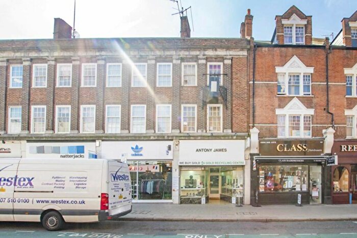 3 Bedroom Flat To Rent In Fife Road, Kingston Upon Thames, KT1