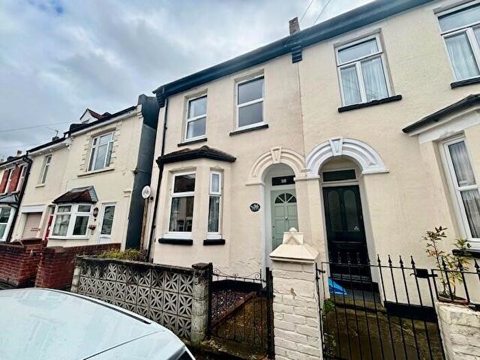 3 Bedroom House To Rent In Rochester Avenue, Rochester, ME1