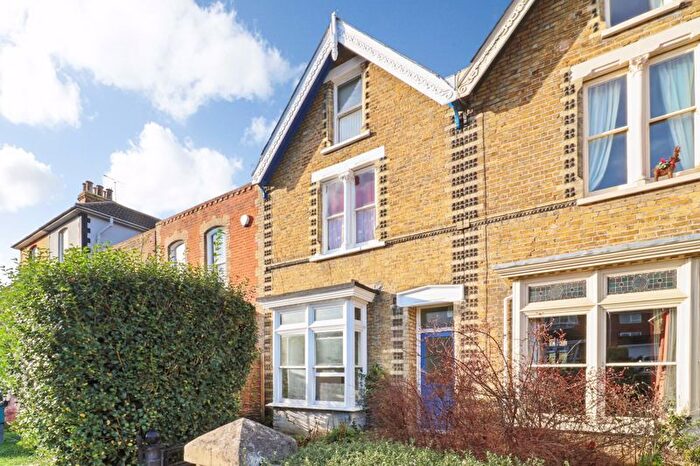 1 Bedroom Flat To Rent In Canterbury Road, Whitstable, CT5