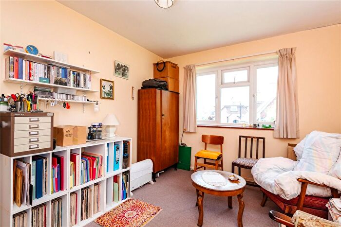 2 Bedroom Flat For Sale In Sandringham Court, Old Salts Farm Road, Lancing, West Sussex, BN15