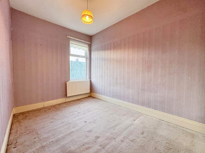 3 Bedroom Terraced House For Sale In Sunderland Road, Gilesgate, Durham, Durham, DH1