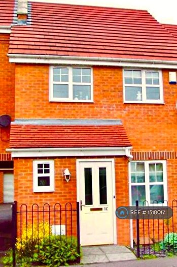 3 Bedroom End Of Terrace House To Rent In Miller Road, Bedford, MK42