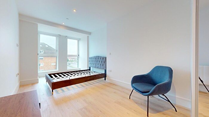 Studio To Rent In Beverley Way, New Malden, SW20