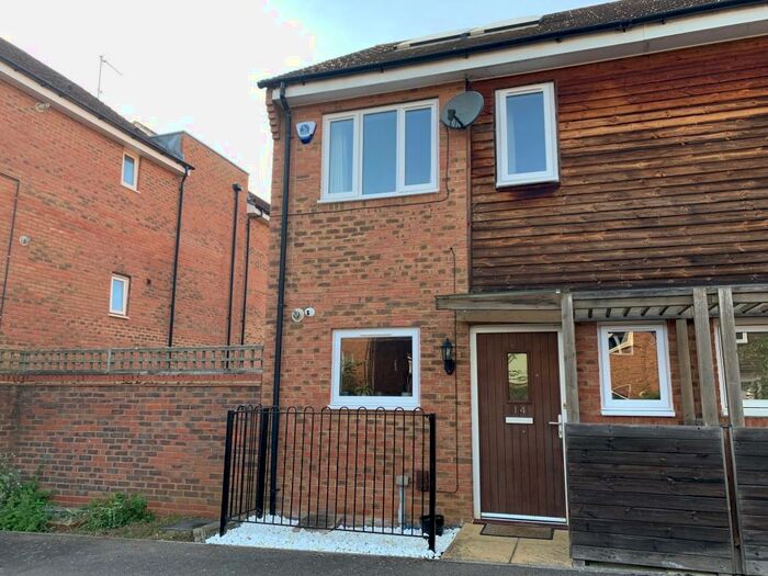 2 Bedroom House To Rent In Mandarin Street, Northampton, NN4