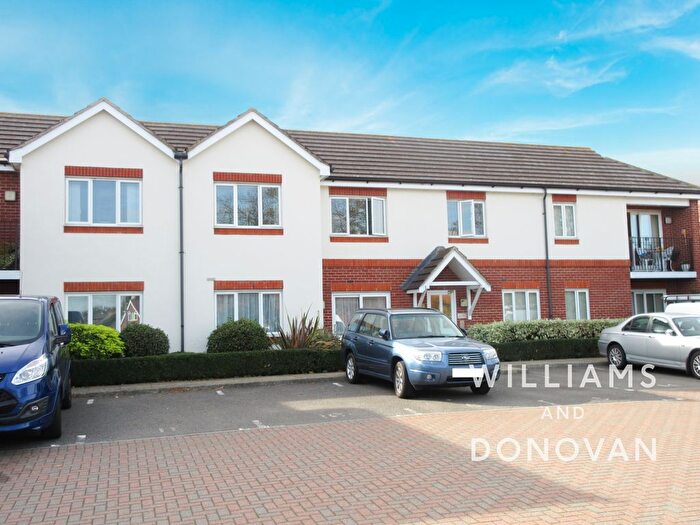 2 Bedroom Flat To Rent In Aspen Green, Ashingdon Road, SS4