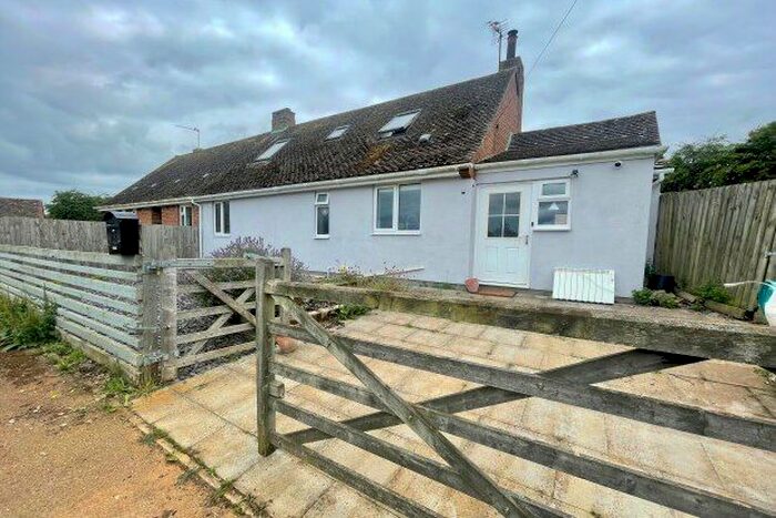 3 Bedroom Property To Rent In Sutton Estate, King's Lynn, PE31