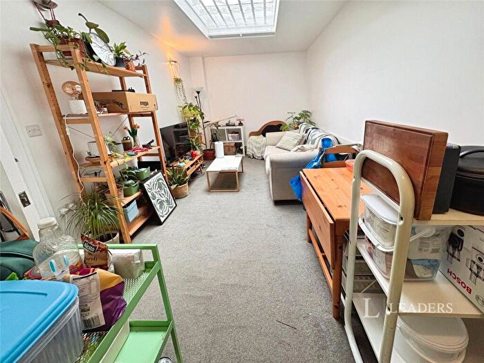 1 Bedroom House To Rent In Lansdowne Place, Hove, East Sussex, BN3