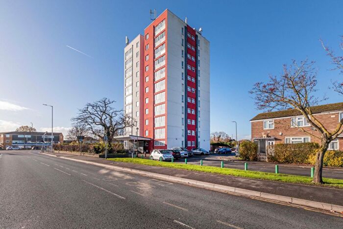 1 Bedroom Flat For Sale In High Street, Langley, SL3