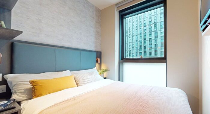 Studio To Rent In Crossharbour Plaza, London, E14