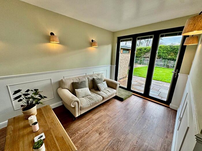 3 Bedroom Semi Detached House For Sale In North Street, Raunds, Wellingborough, NN9