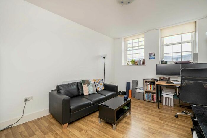 1 Bedroom Flat To Rent In Regency Street, London, SW1P