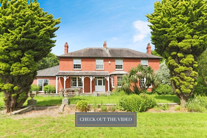 4 Bedroom Detached House For Sale In Hull Road, Aldbrough, Hull, East Riding Of Yorkshire, HU11