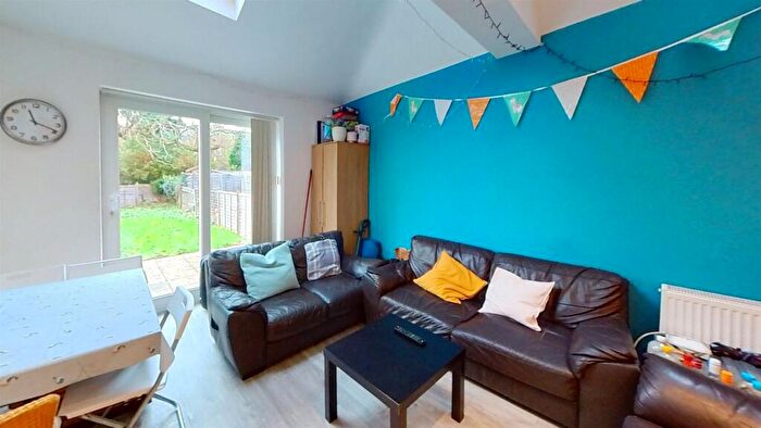 6 Bedroom House To Rent In Tiverton Road, Birmingham, West Midlands, B29