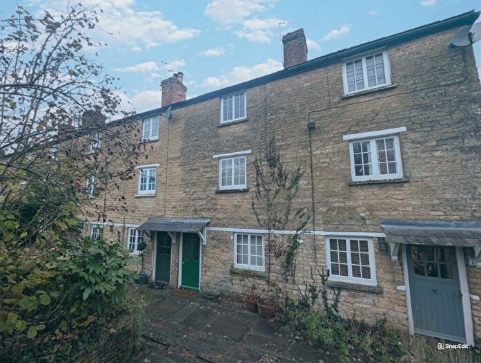 3 Bedroom Terraced House To Rent In West End, Chipping Norton, OX7