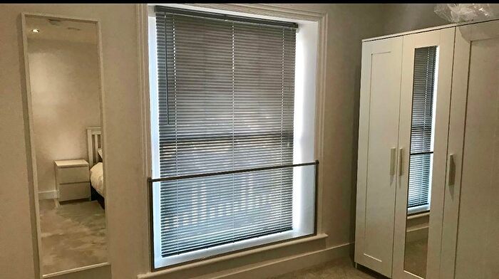 1 Bedroom Flat To Rent In Market Place, Stockport, SK1