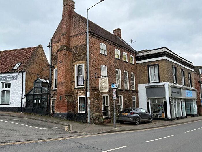 2 Bedroom Character Property For Sale In High Street, Downham Market, PE38