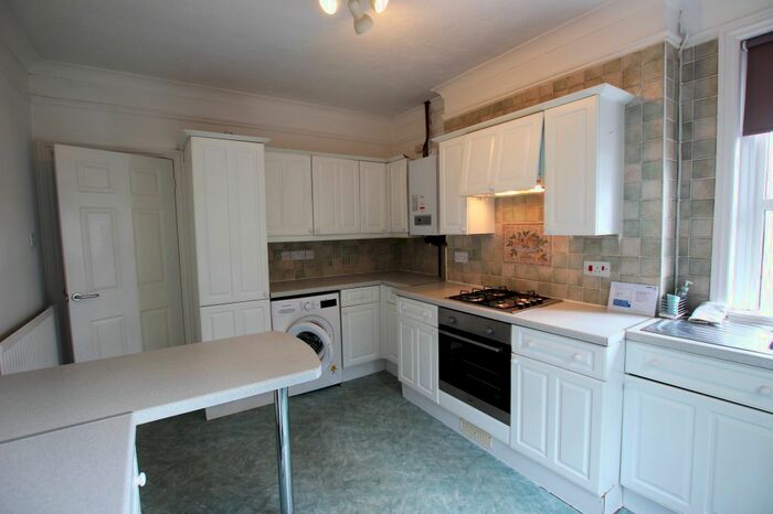 1 Bedroom Flat To Rent In Westwood Avenue, Ferndown, BH22