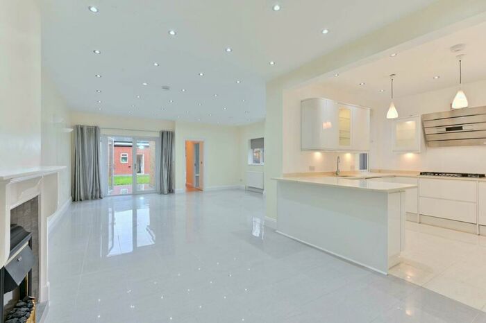 8 Bedroom Semi-Detached House To Rent In Madrid Road, Barnes, London, SW13