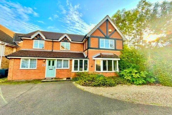 5 Bedroom Detached House To Rent In Leigh Drive, Bishop's Stortford, CM22