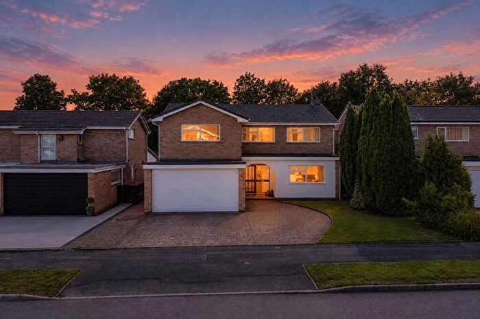5 Bedroom Detached House For Sale In Landswood Park, Hartford, CW8