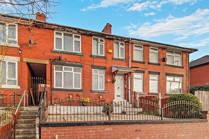 4 Bedroom Terraced House For Sale In Vulcan Street, Oldham, OL1