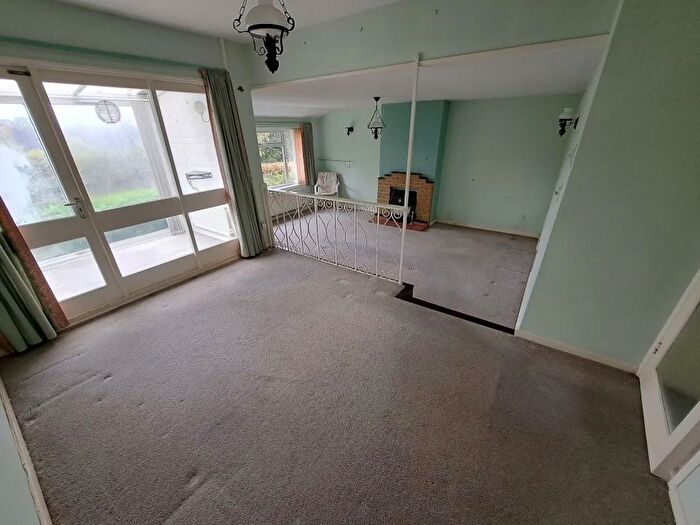 2 Bedroom Detached Bungalow For Sale In Buckhurst Close, Eastbourne, East Sussex, BN20