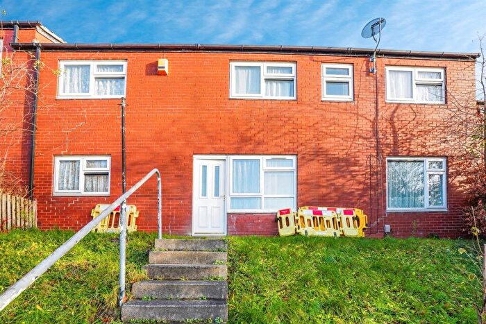 4 Bedroom Terraced House For Sale In Hartwell Road, Leeds, LS6