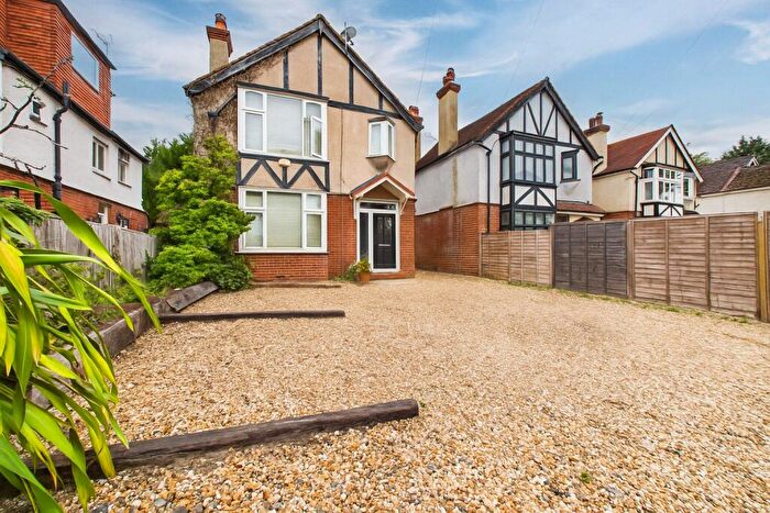 5 Bedroom Detached House To Rent In Farnborough Road, Farnborough, Hampshire, GU14