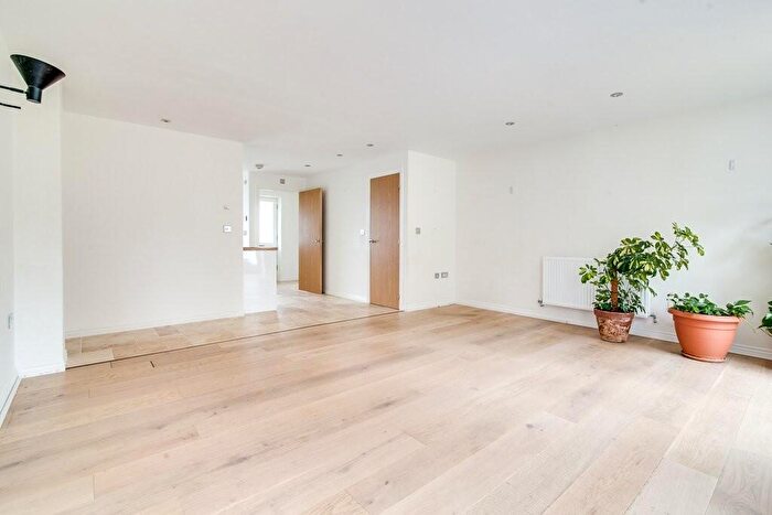 4 Bedroom Semi-Detached House To Rent In Highfield Road, Edgbaston, Birmingham, B15
